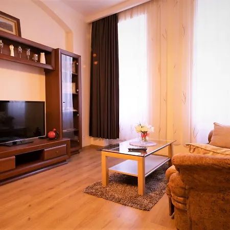 Apartmany U Tri Jehnatek Karlovy Vary Exterior photo